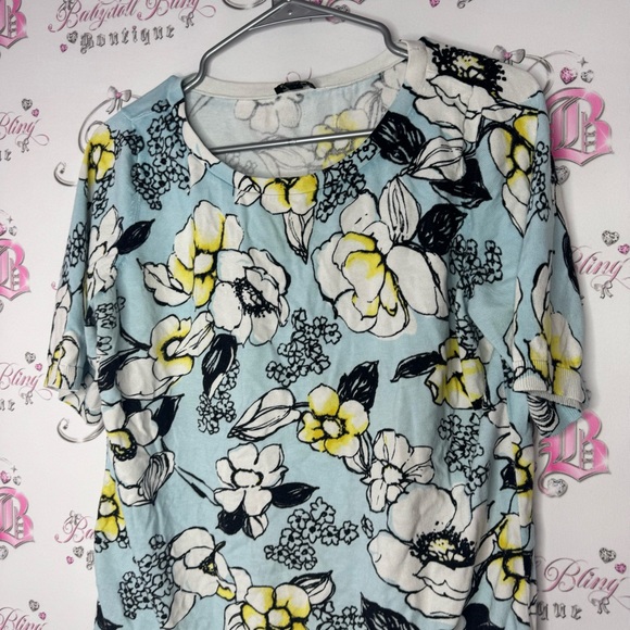 Talbots shirt floral flowers blue white yellow tshirt style sweater mock neck - Picture 2 of 7